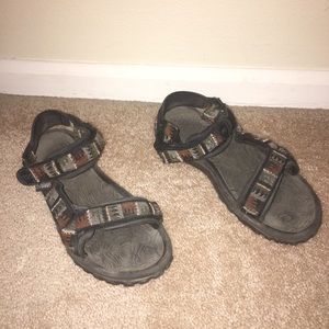 Women’s Tevas